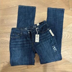 NWT Levi’s straight leg jeans 2010